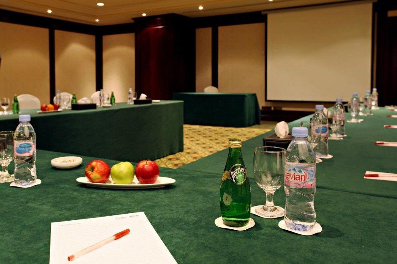 Jeddah Marriott Hotel ภายนอก รูปภาพ