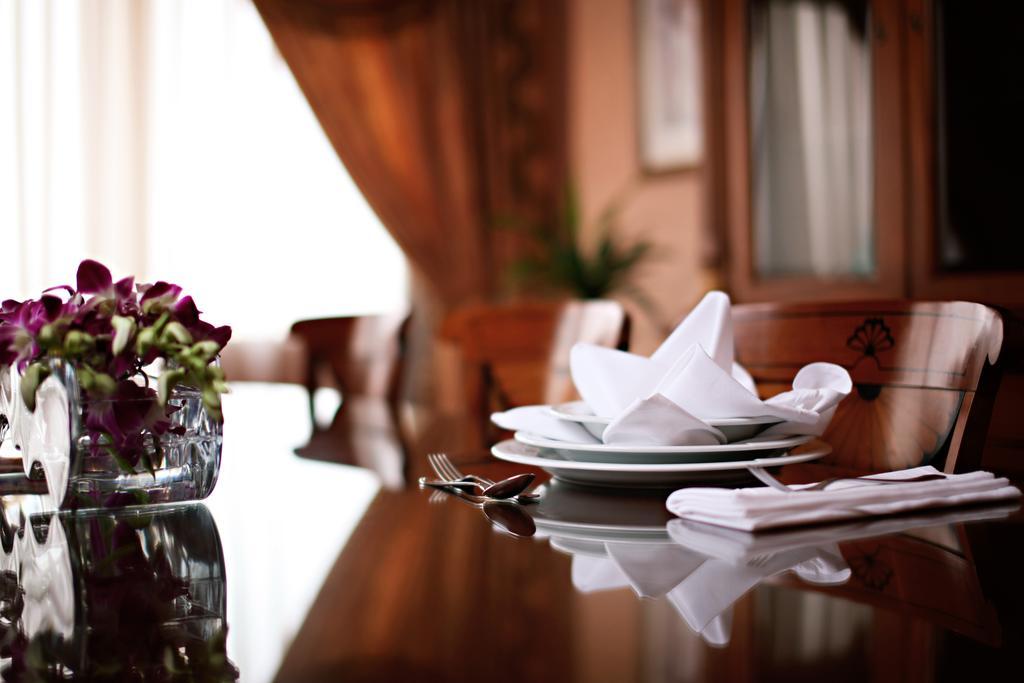Jeddah Marriott Hotel ภายนอก รูปภาพ